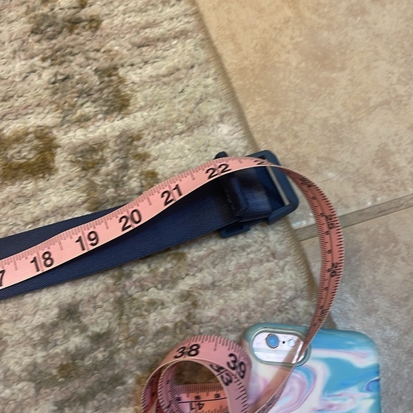 Lululemon belt bag - Picture 8 of 9